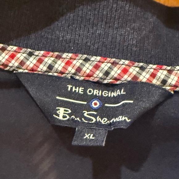 2/$30 Ben Sherman Navy Polo Shirt with Red and White Accents size XL - Picture 6 of 7